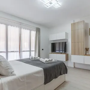Santa Giulia Apartment