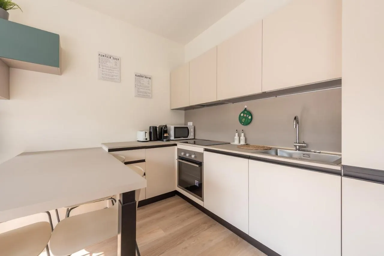 We Home - Santa Sofia House, Duomo Milan Italy