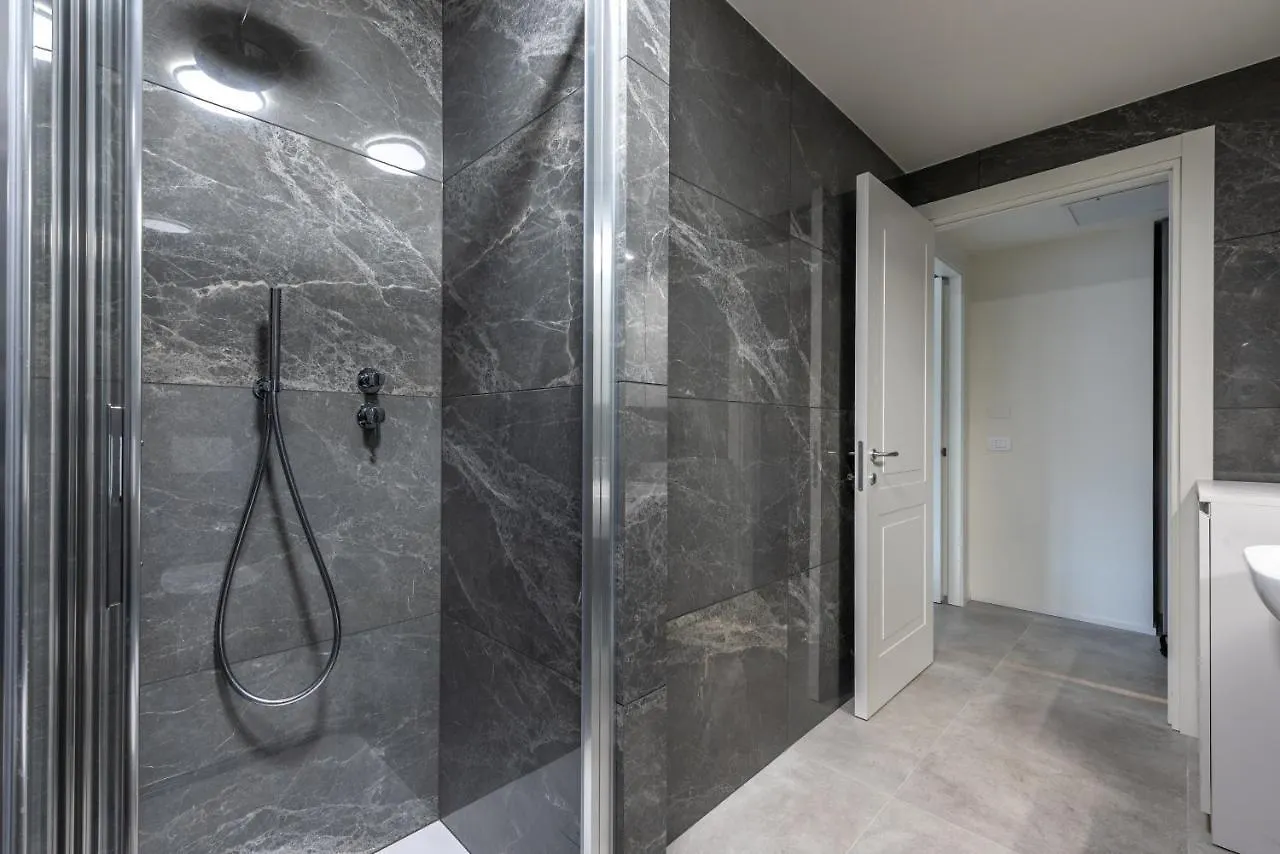 We Home - Santa Sofia House, Duomo Milan Italy