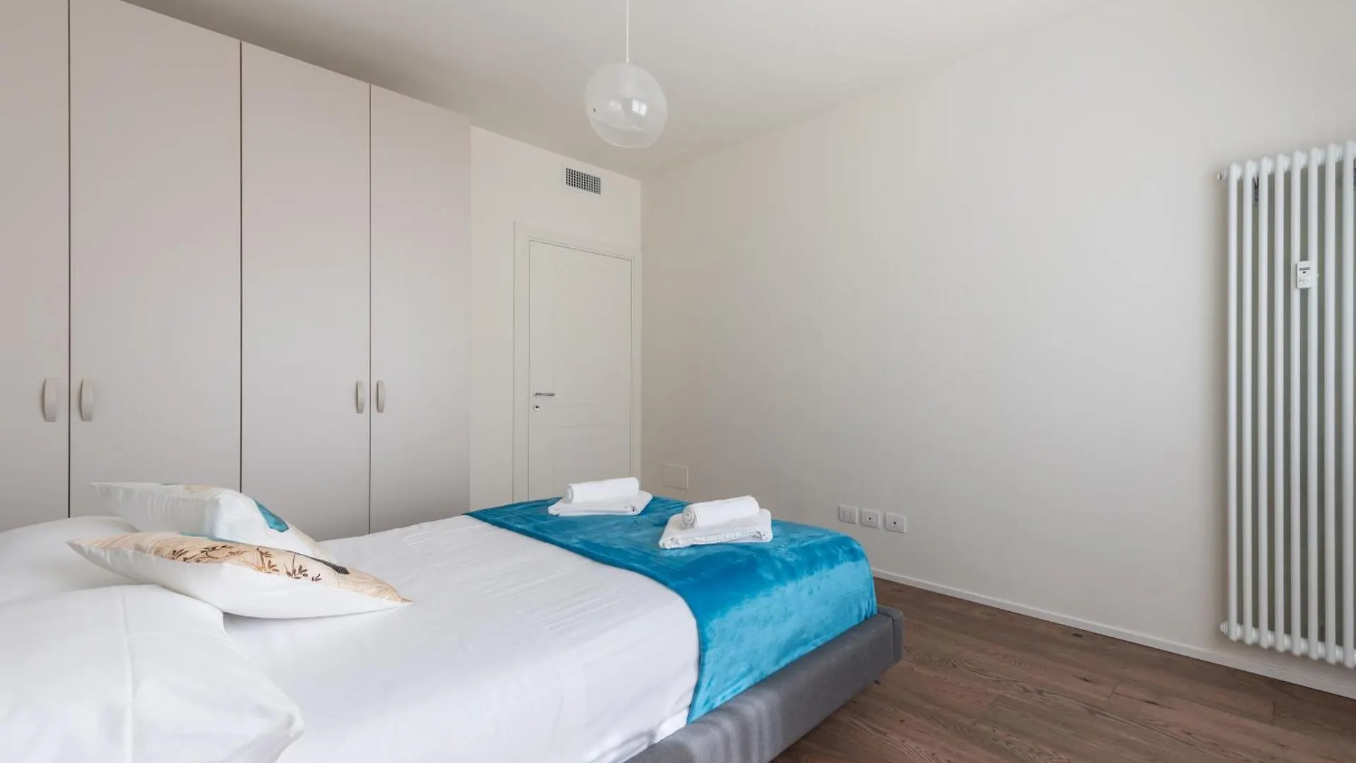 We Home - Santa Sofia House, Duomo Milan 0*,