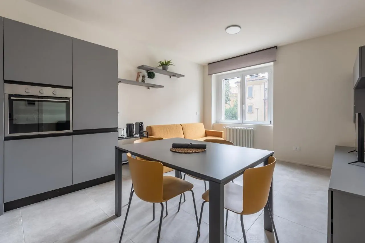 Apartment We Home - Santa Sofia House, Duomo Milan Italy