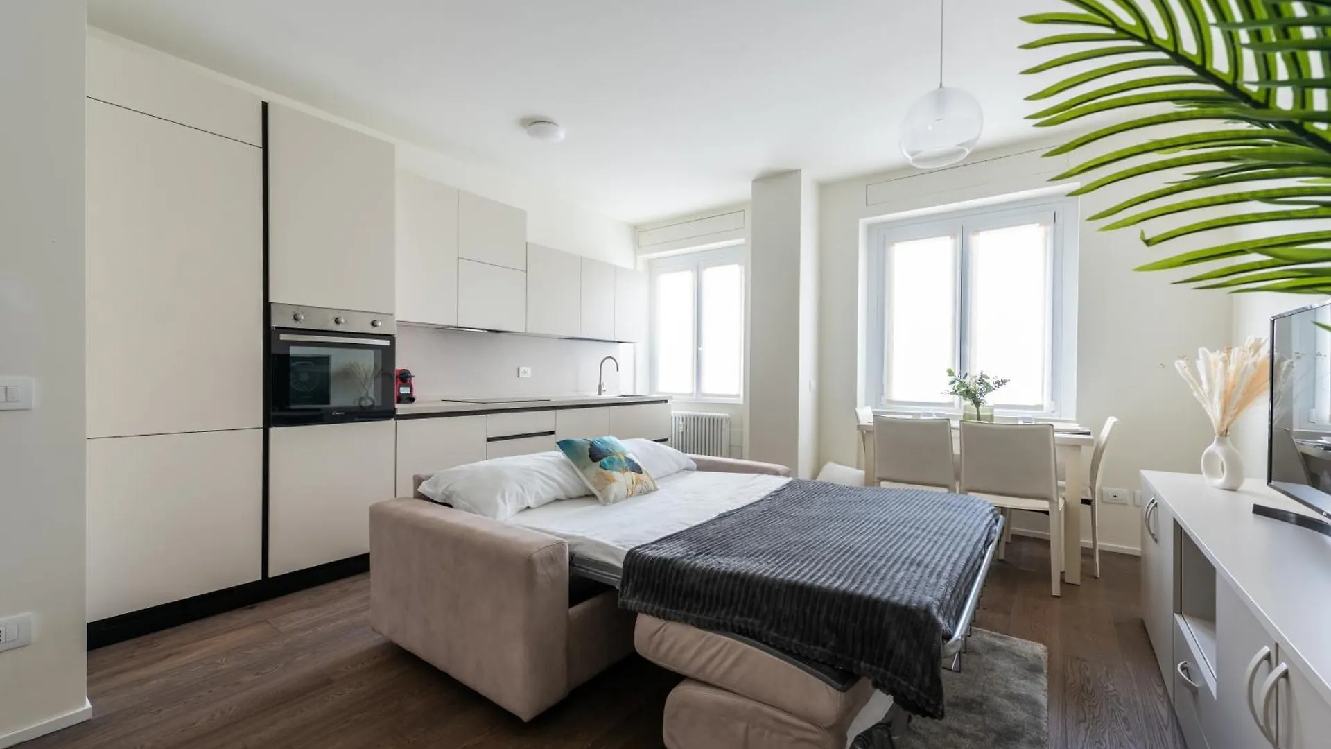 We Home - Santa Sofia House, Duomo Milan Apartment