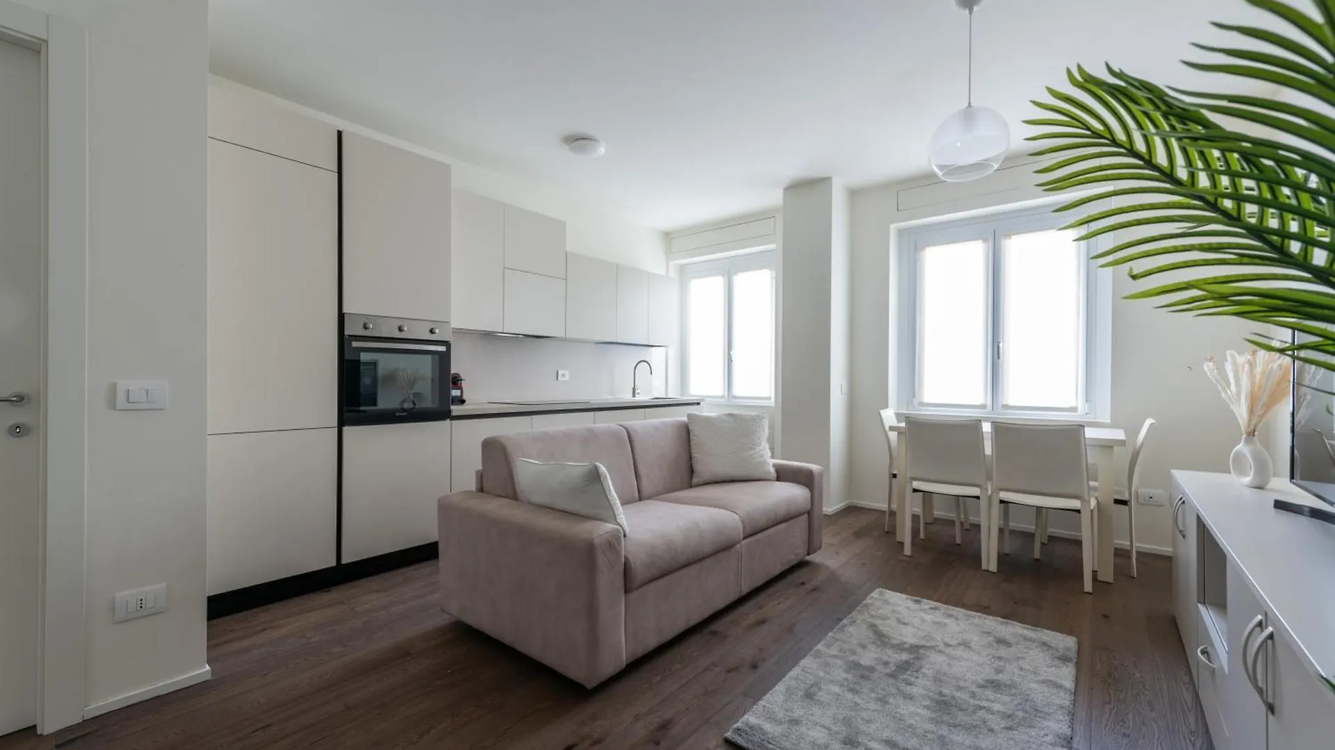We Home - Santa Sofia House, Duomo Milan